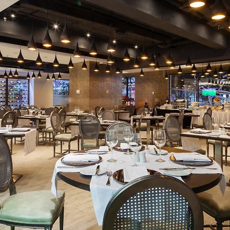 호텔 리갈 퍼시픽 산티아고 외부 사진 Restaurant in the hotel
