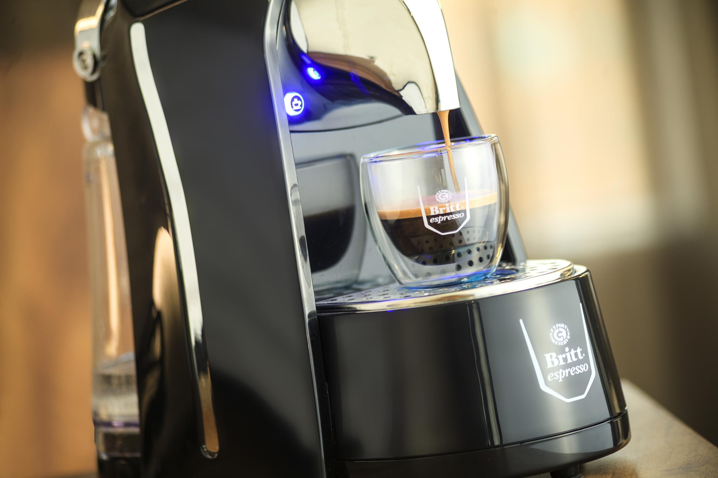 호텔 리갈 퍼시픽 산티아고 외부 사진 Brewing a cup of coffee