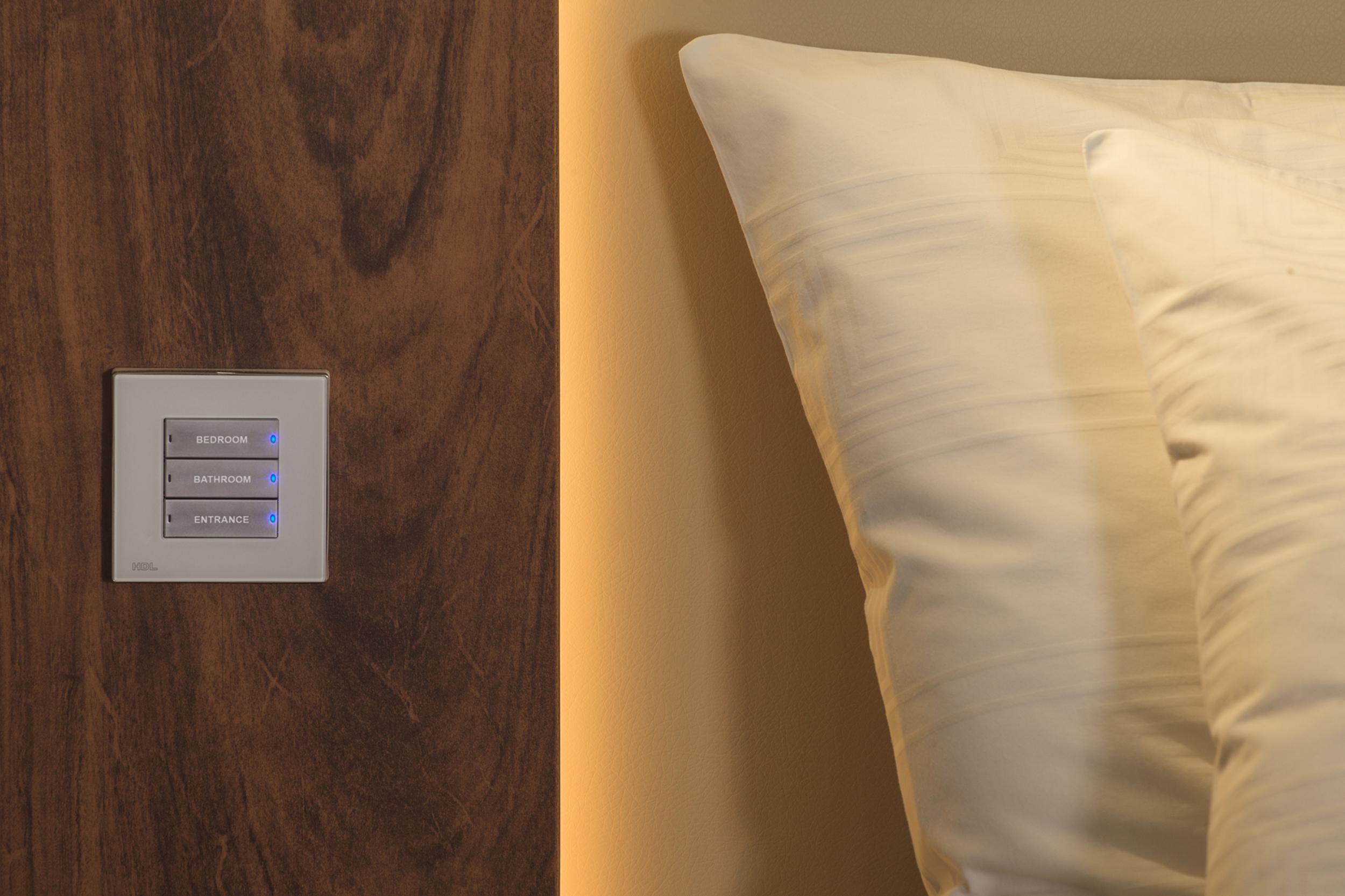 호텔 리갈 퍼시픽 산티아고 외부 사진 A Lutron Maestro light switch