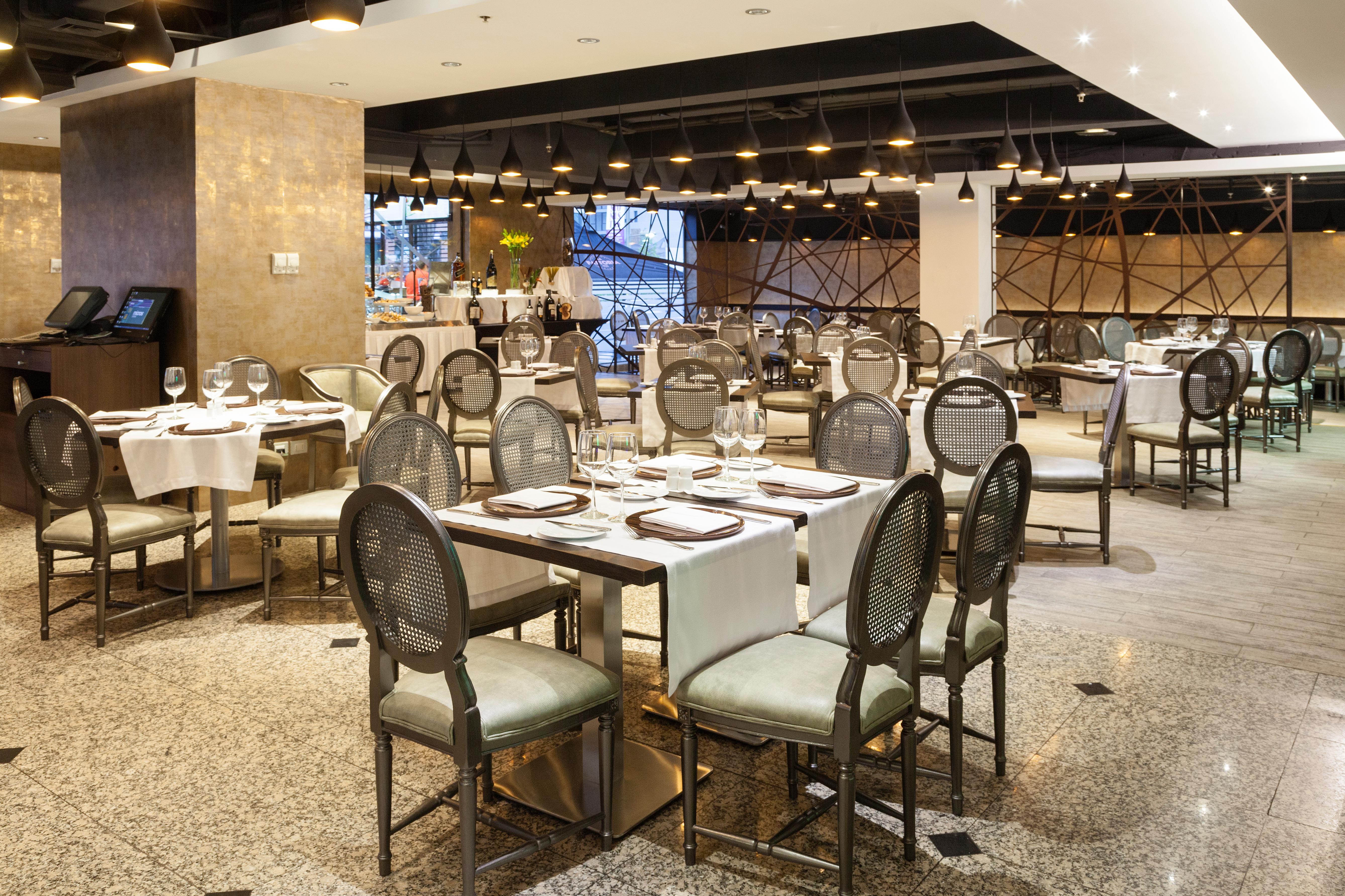 호텔 리갈 퍼시픽 산티아고 외부 사진 The interior of the restaurant
